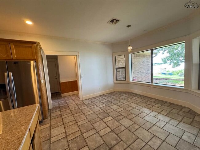 Photo - 609 Shoreline Dr