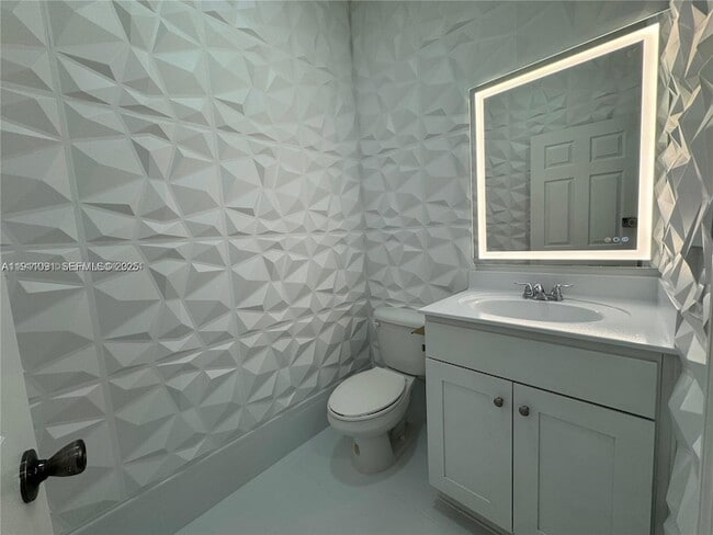 Photo - 10012 NW 7th St Unit 208