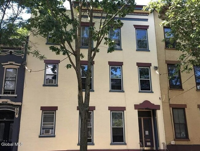 Building Photo - 156 Jay St Unit 6 Rental