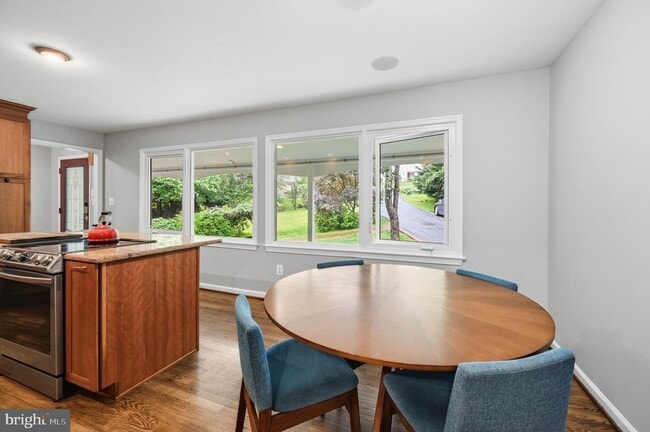 Photo - 2506 Pinoak Ln