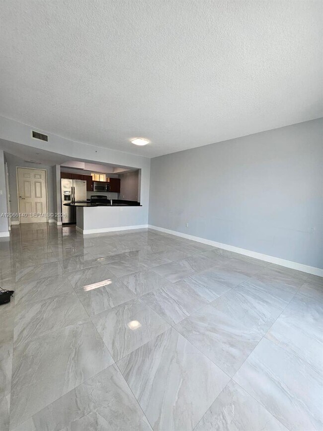 7270 SW 88th St Unidad B202