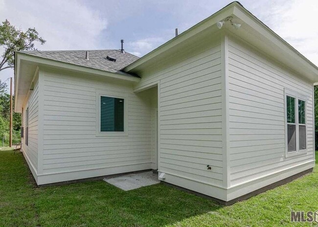 Photo - 634 W Grant St