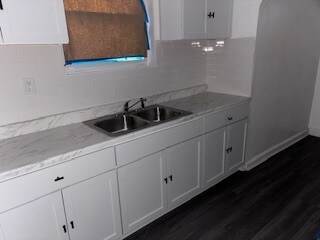 Photo - 9591 Mark Twain St