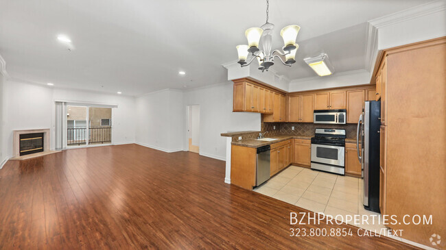 Building Photo - Renovated 2Bedroom 2Bathroom In Prime West LA Unit 104 Rental