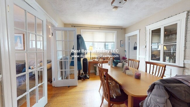 Photo - 47 Greenleaf Ave Unidad 2