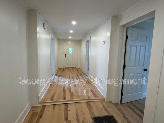 Photo - 185 S Rocksprings St