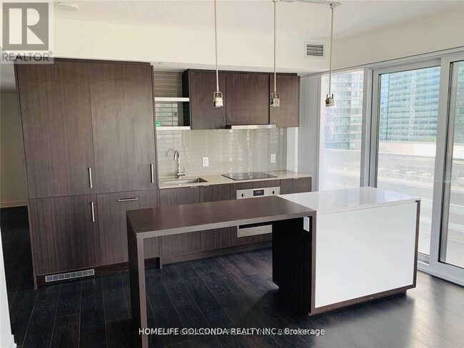 Photo - 88 Harbour St Unit 1604