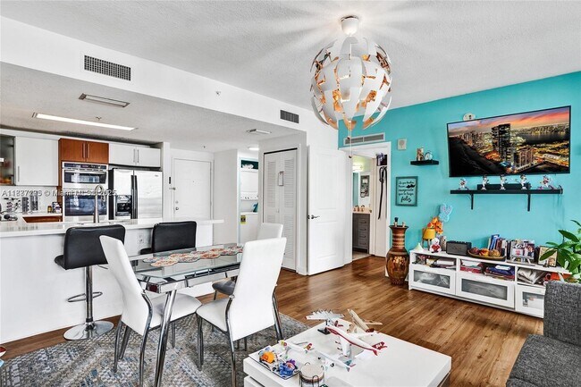 Photo - 170 SE 14th St Unit 2907