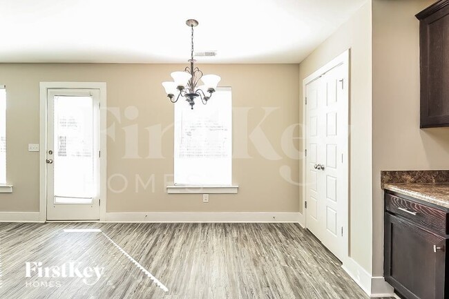 Photo - 224 Ivy Hills Cir