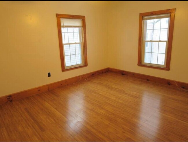 Photo - 90 Wallace St Unit 2