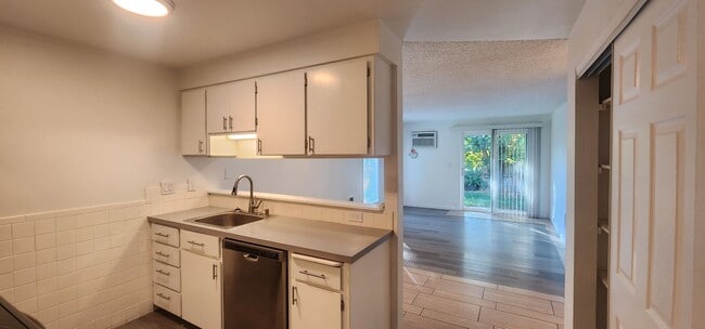 Photo - Altamont Apartments