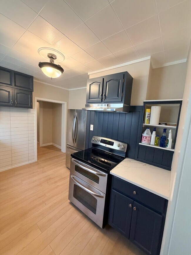 Photo - 7 Brook St Unit 3 Bedroom 1 Bathroom