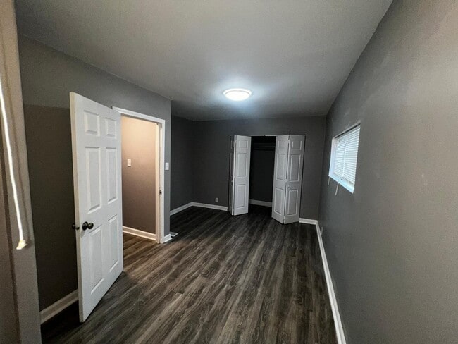 Photo - 709 N Laramie Ave