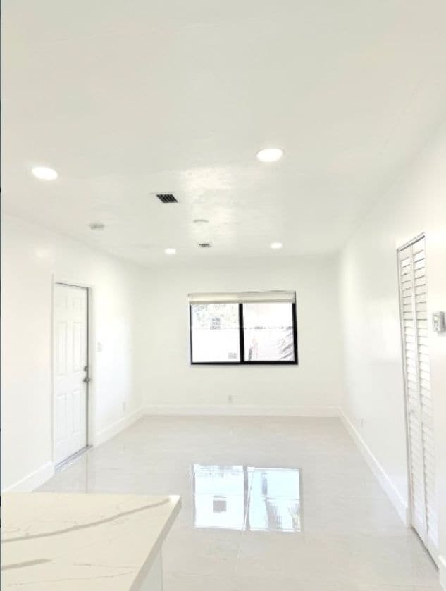 Photo - 209 NW 10th St Unidad 4D