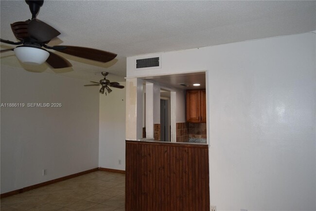 Building Photo - 2901 NW 47th Terrace Unit 248B