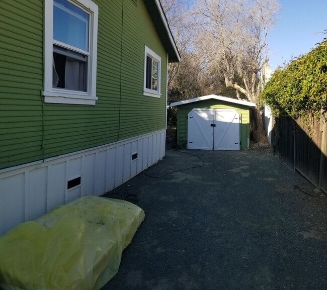 Building Photo - Jeffrey and Foothill Properties Unit Foothill 316