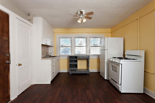 Photo - 219 S Millwood Ave