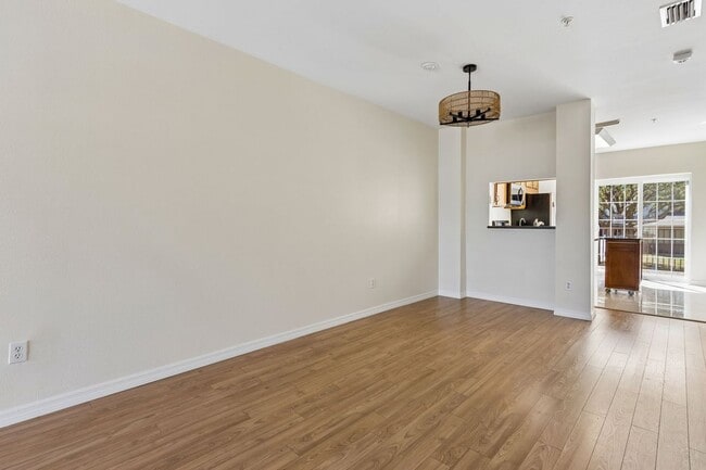 Photo - 506 N Liberty St