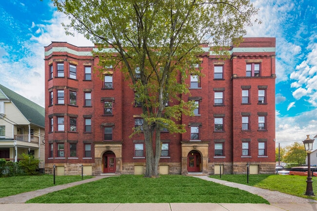 Building Photo - 3199 W 14th St Unit 01 Rental