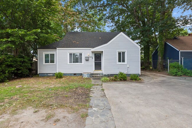 Building Photo - Move In Ready Norfolk Home!!