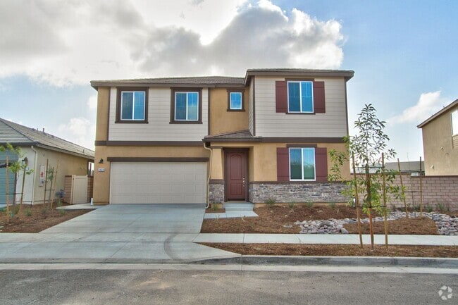 Building Photo - 5 BEDROOMS SOLAR AUDIE MURPHY RANCH Rental
