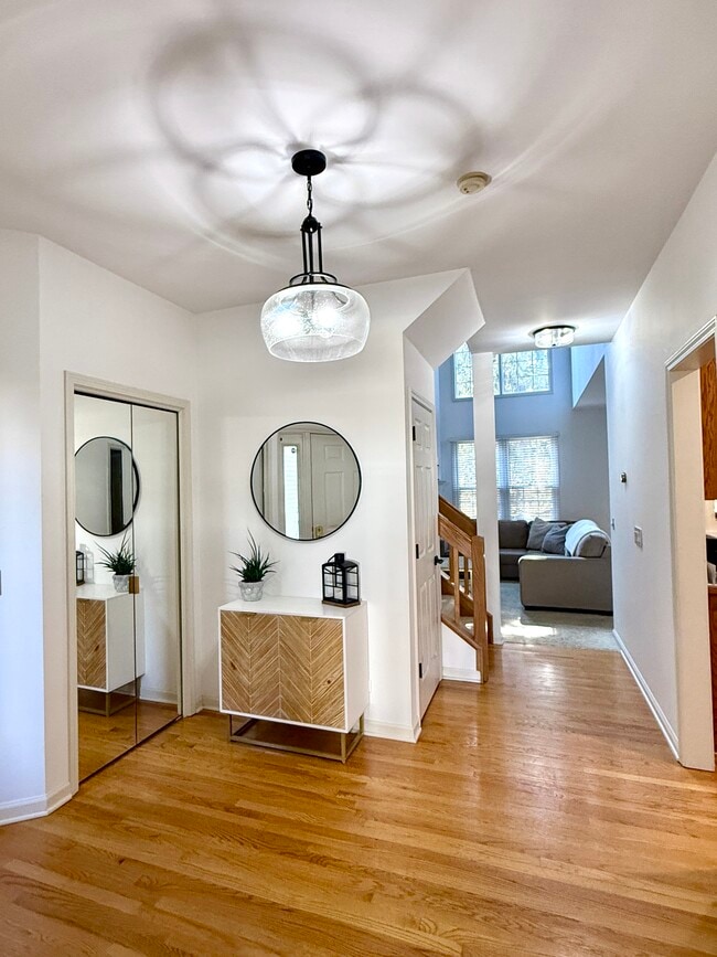 Photo - 1005 Middleton Pl