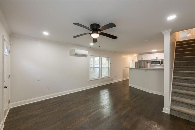 Photo - 2027 Lois Pl NW