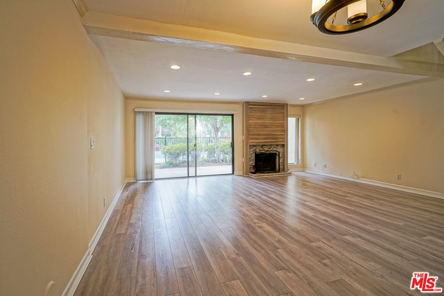 Photo - 5760 Owensmouth Ave Unidad 14