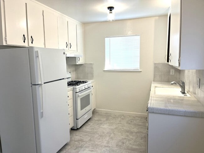 Photo - 7526 Forest St Unidad A