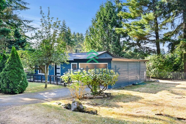 Building Photo - Charming Shoreline Home on a Spacious Lot | A/C & EV Charger | Near Light Rail