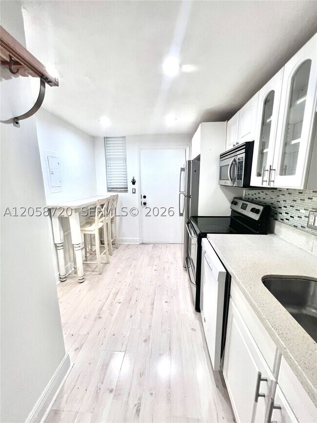 Photo - 3660 NE 166th St Unit 405