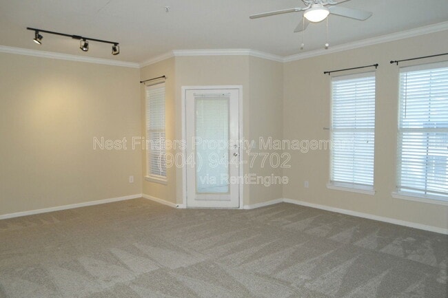 Photo - 8290 Gate Pkwy W Unidad 218