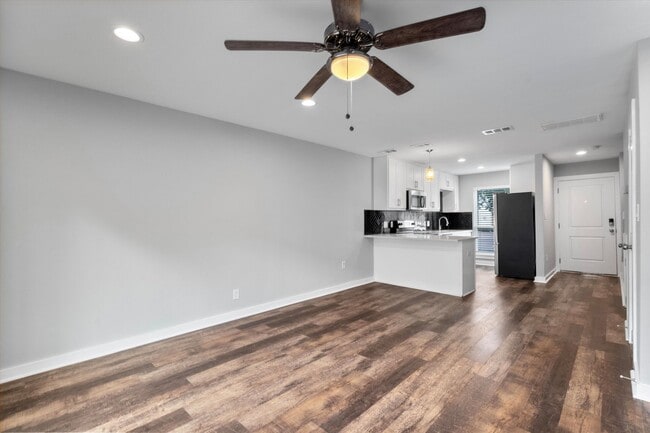 Photo - 3810 Southway Dr