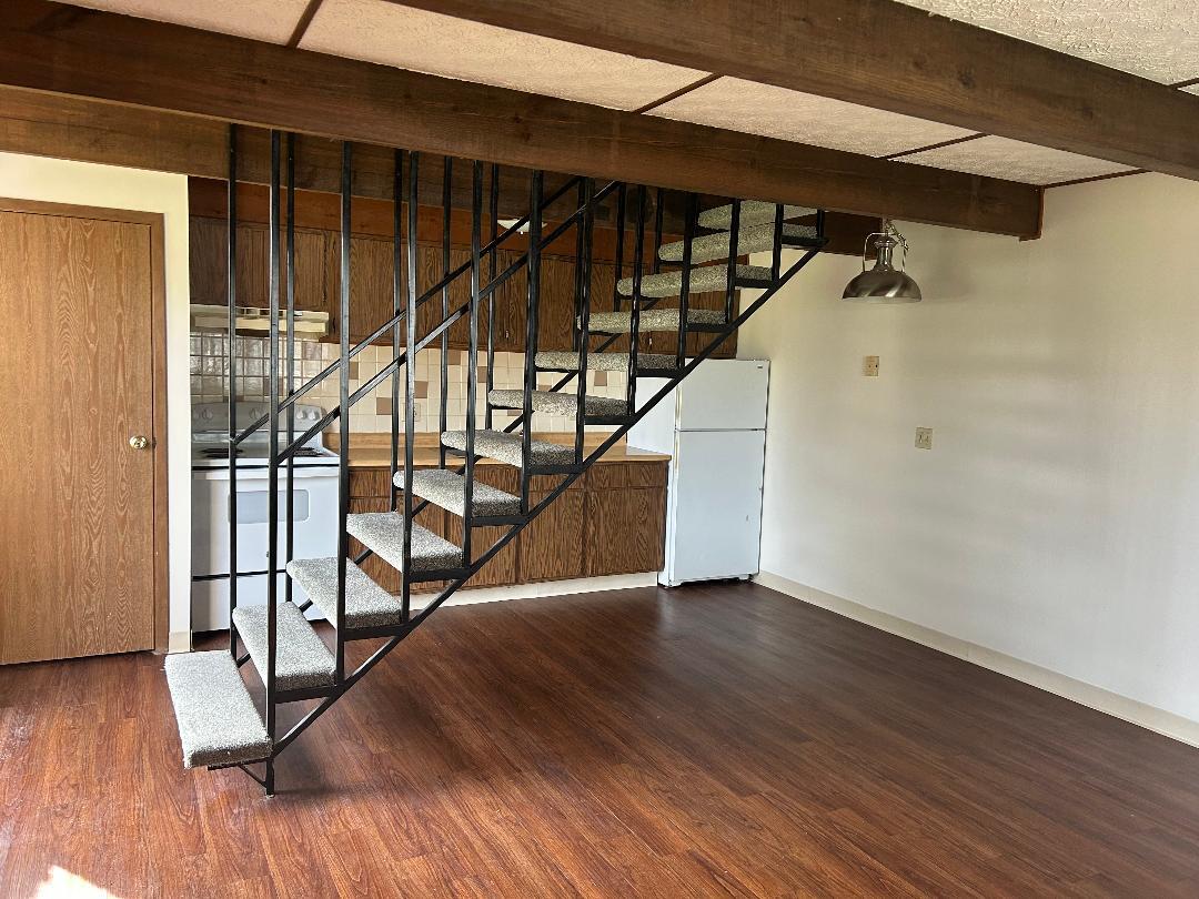 Photo - 712 Moull St