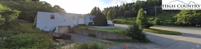 Building Photo - 1846 U.S. Hwy 421 S Rental