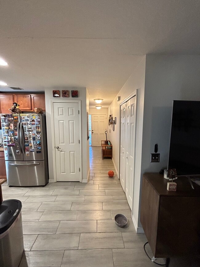 Photo - 1426 Farmington Ave