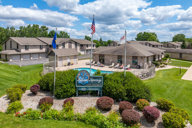 Building Photo - Silver Springs Apartments