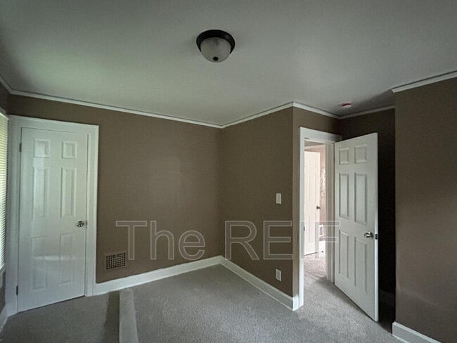 Building Photo - 14644 Hubbell Ave Rental