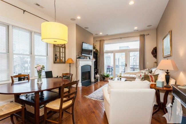 Photo - 2910 N Halsted St Unidad 302