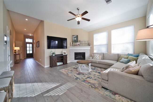 Photo - 120 Buckeye Dr