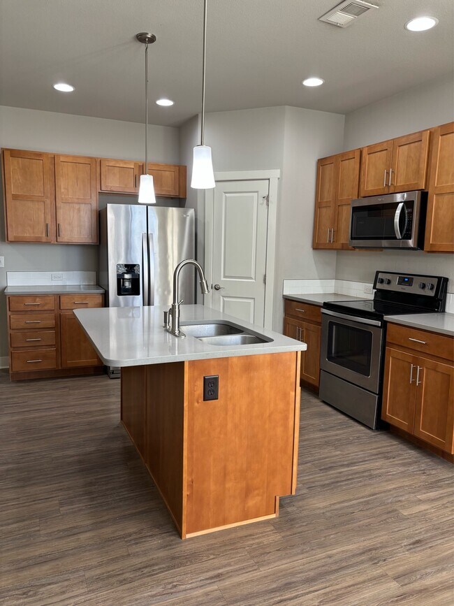 Photo - 6459 Orchard Park Dr