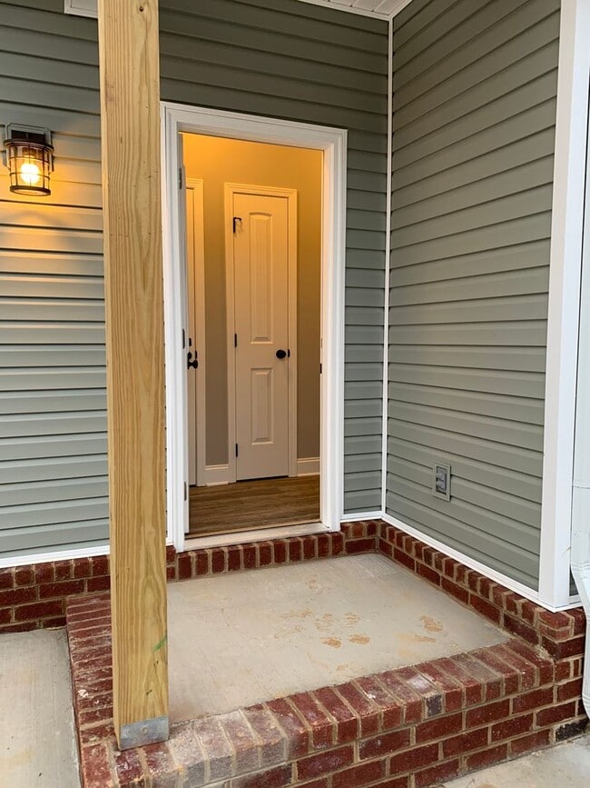 Photo - Alcoa 37701 - COMING SOON! 3 bedroom, 2 bath home - Contact Troy Adams (865) 233-6949