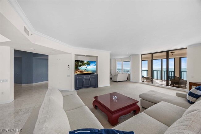 Photo - 8171 Bay Colony Dr Unidad 2004