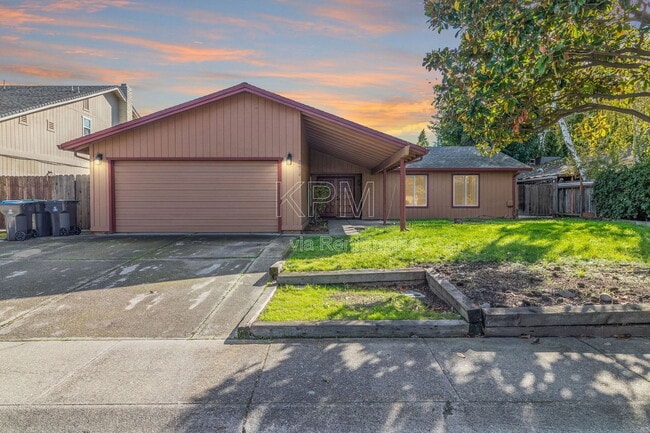 Building Photo - 2414 Shropshire Dr