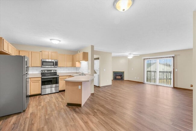 Rainbow Circle Apartments