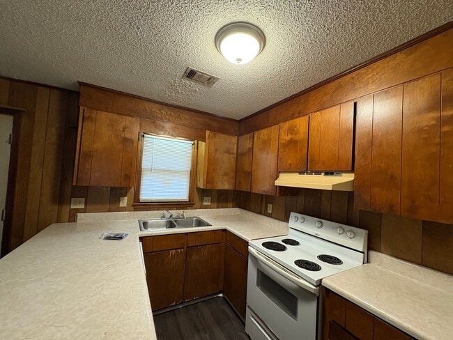 Photo - 130 Tyrone Blvd Unit 136