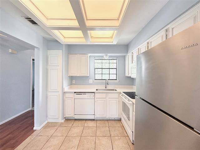 Building Photo - 3120 Devonshire Dr Unit 229