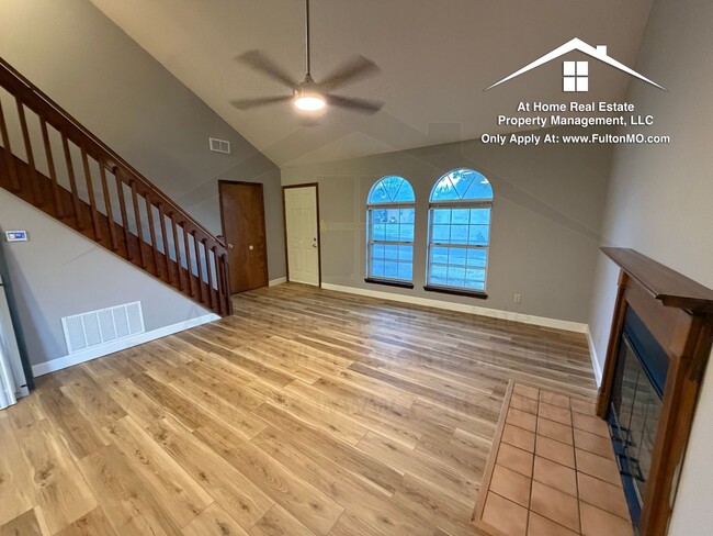 Photo - 2711 Mayflower Dr