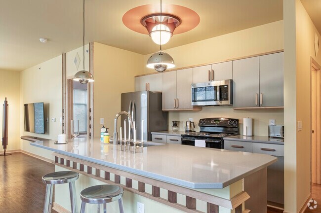 2BR, 2BA - 1154SF