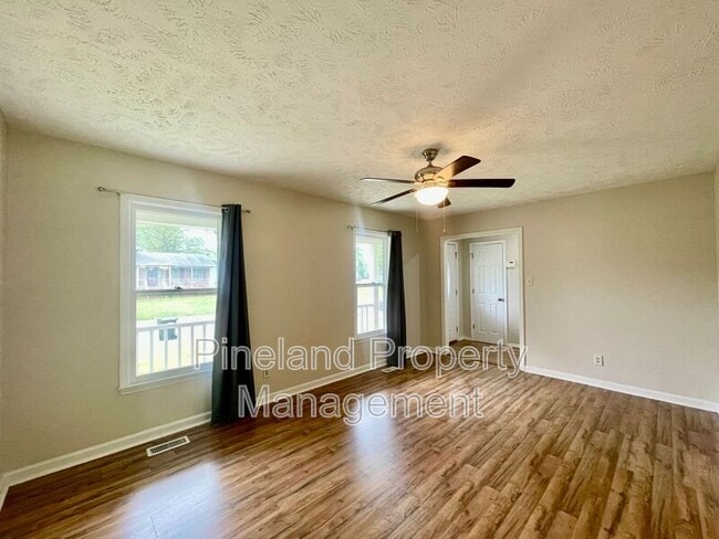 Photo - 632 Prestige Blvd